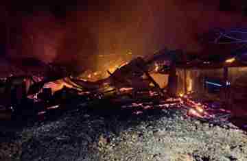 Guaraniaçu – Barracão pega fogo e é completamente destruído no interior do município